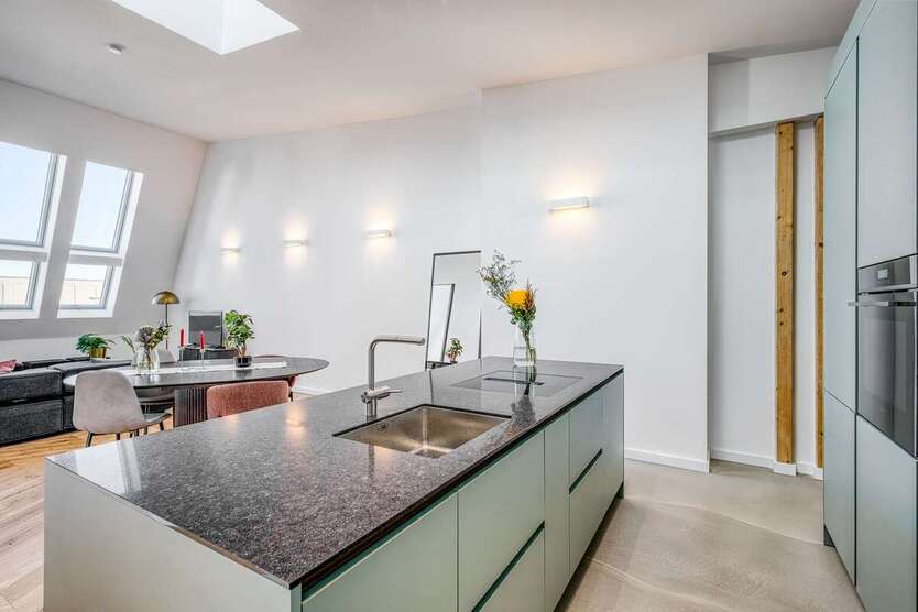 Wohnung zum Mieten in Berlin 3.900 € 130 m² 4 zimmer