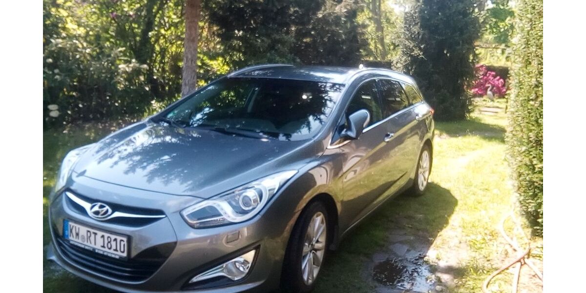 Hyundai i40 84.145 km 8.990 &euro; 15711 Königs Wusterhausen/ OT Zeesen 15711