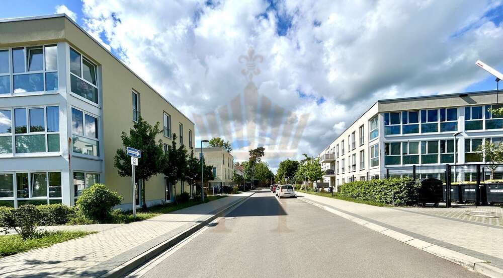 Etagenwohnung Bernau bei Berlin - 2 Zimmer, 85 m&sup2;, 1.200&euro; | Angebot:26515043
