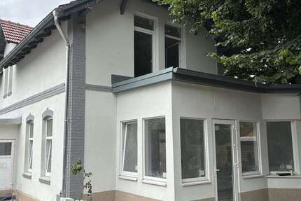 Haus zum Mieten in Berlin 4.000 € 300 m²