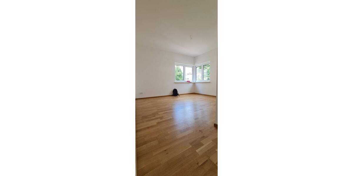 Etagenwohnung Berlin Lichtenberg - 2 Zimmer, 72 m&sup2;, 1.290&euro; | Angebot:25747706