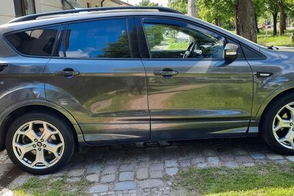 Ford Kuga 104.000 km 13.800 &euro; Panketal 16341