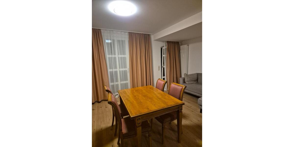 Erdgeschoßwohnung Berlin Treptow-Köpenick - 3 Zimmer, 100 m&sup2;, 100&euro; | Angebot:26231962
