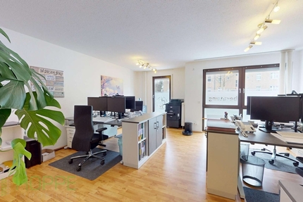 Coworking Fix Desk in ruhiger Bürogemeinschaft – 247 – Altglienicke (S-Bahn-nah) 3 zimmer