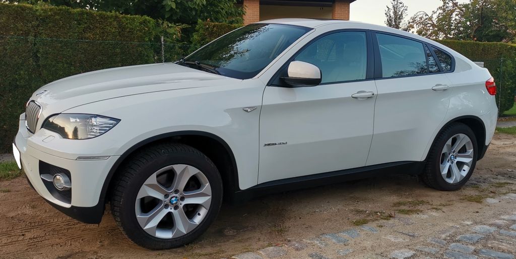 BMW X6 150.000 km 15.999 &euro; Berlin 13403