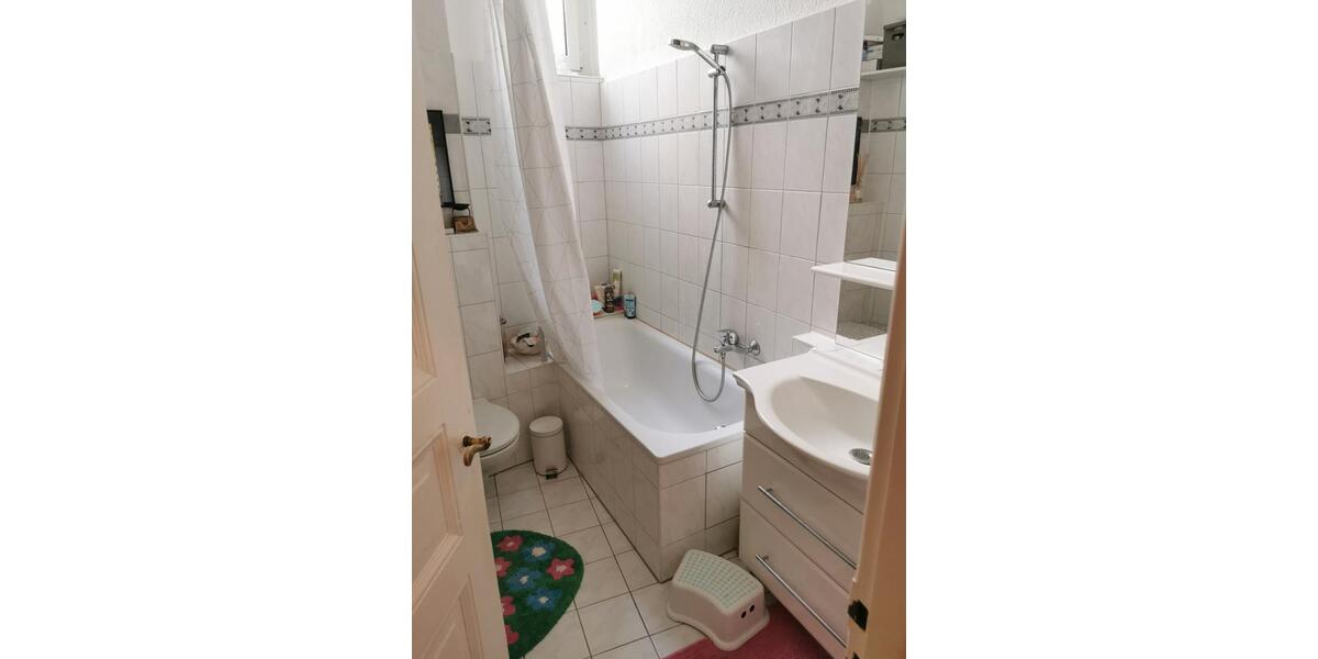Erdgeschoßwohnung Berlin Charlottenburg-Wilmersdorf - 2 Zimmer, 72 m&sup2;, 700&euro; | Angebot:26639840