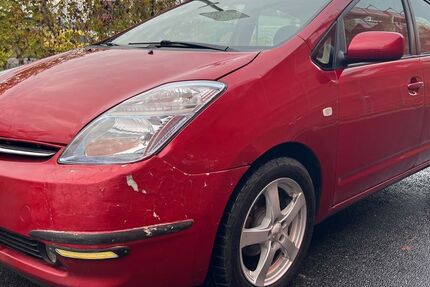 Toyota Prius 228.000 km 3.499 € Berlin 12057
