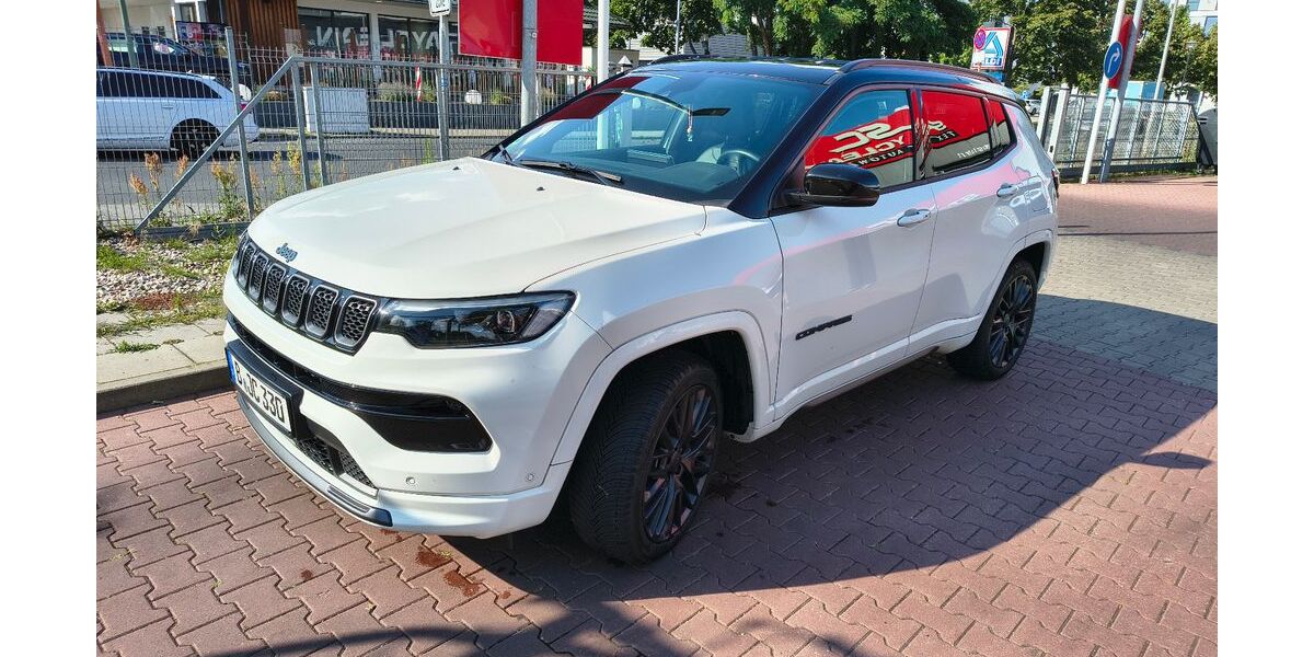 Jeep Compass 78.600 km 19.100 &euro; Berlin 12487