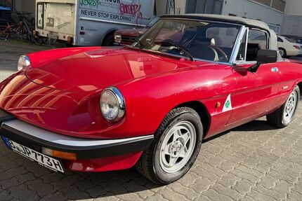 Alfa Romeo Spider 152.000 km 18.999 &euro; Berlin 10629