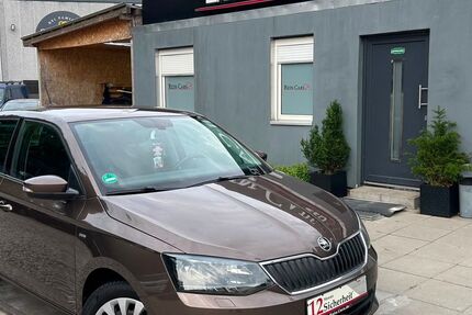 Skoda Fabia 113.000 km 11.990 &euro; Berlin 13088