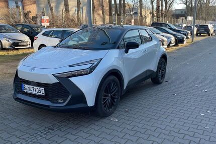 Toyota C-HR 5.500 km 39.590 &euro; Berlin 13403