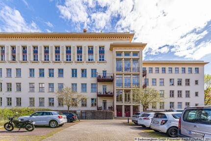 Ready to move in! 2 rooms plus car parking space in popular location