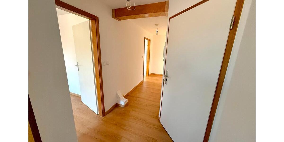 Dachgeschoßwohnung Berlin Steglitz-Zehlendorf - 2 Zimmer, 62 m&sup2;, 1.400&euro; | Angebot:26249335