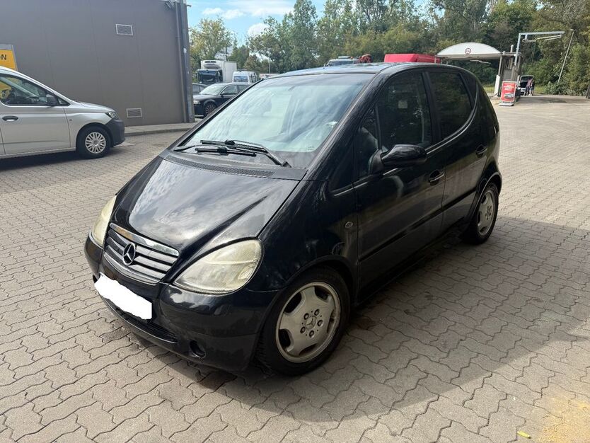 Mercedes-Benz A 190 107.000 km 2.590 € Berlin 13127