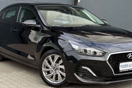 Hyundai i30 106.000 km 13.890 &euro; Berlin 12435