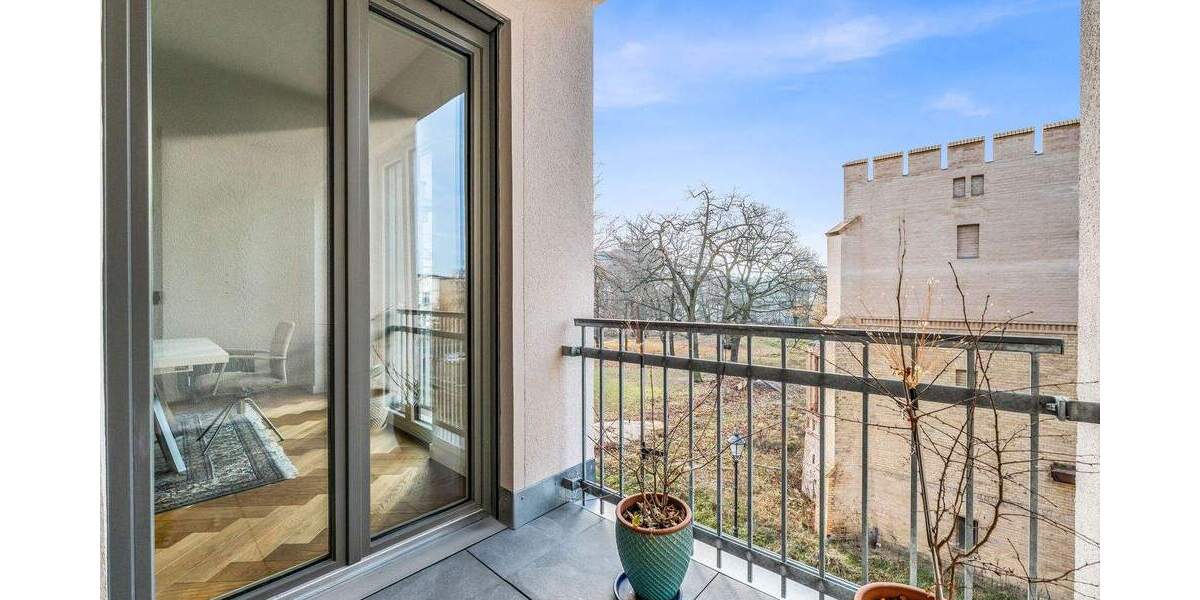 Etagenwohnung Potsdam Berliner Vorstadt - 3 Zimmer, 77 m&sup2;, 2.150&euro; | Angebot:24737860