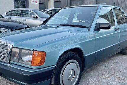 Mercedes-Benz 190 157.000 km 6.900 &euro; Berlin 12683