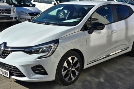 Renault Clio 60.946 km 14.790 &euro; Berlin 12247