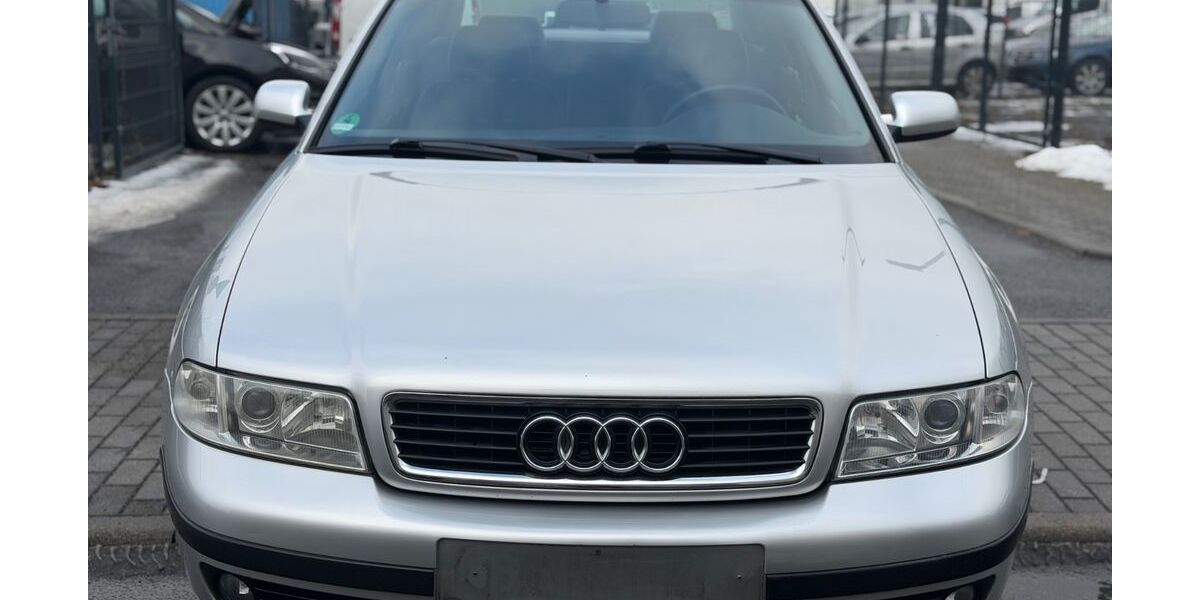 Audi A4 161.129 km 4.990 &euro; Wildau 15745