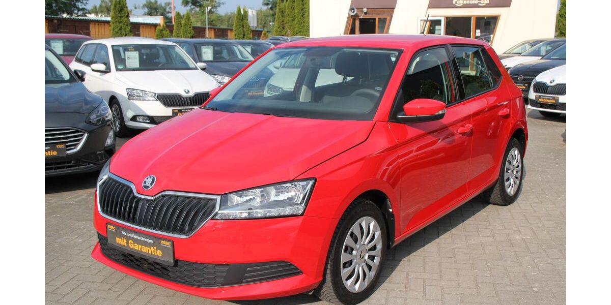 Skoda Fabia 52.033 km 10.990 &euro; Falkensee 14612