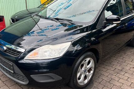 Ford Focus 141.000 km 4.990 € Berlin 12359