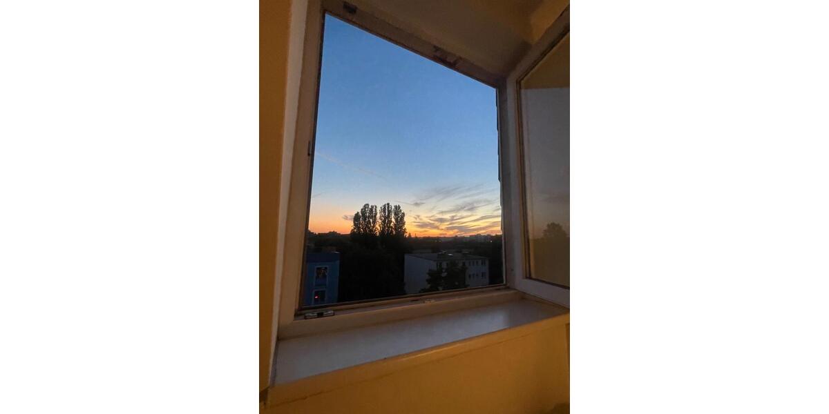 Dachgeschoßwohnung Berlin Neukölln - 1 Zimmer, 38 m&sup2;, 180&euro; | Angebot:26420897