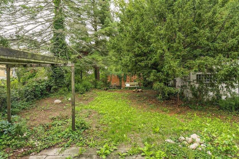 Rarität unweit des Griebnitzsees - Einfamilienhaus aus den 1930er Jahren in der Villenkolonie Neubabelsberg 6 zimmer