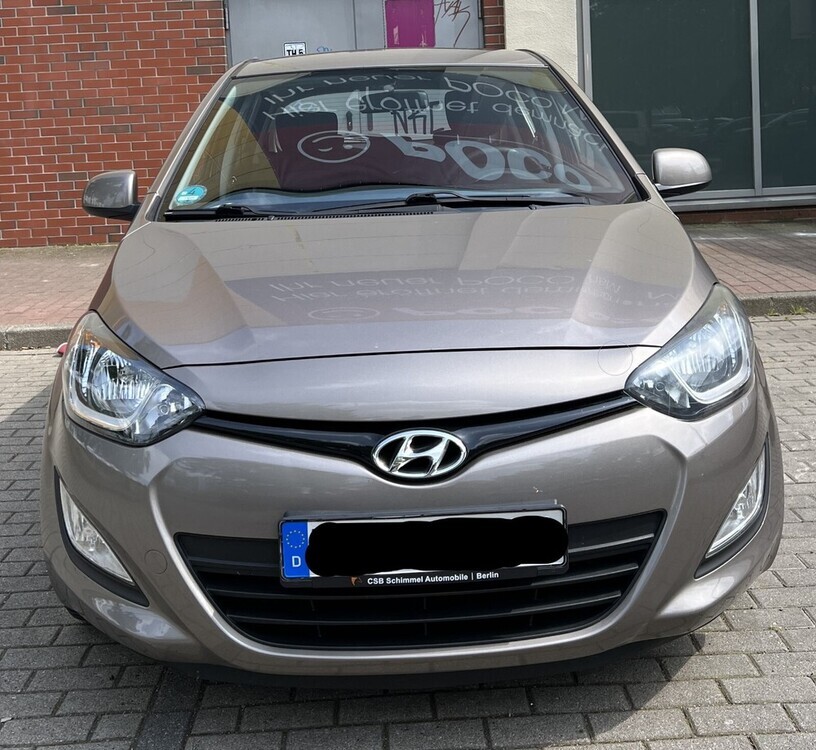 i20