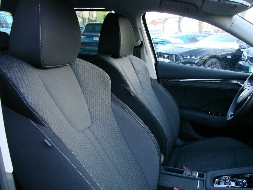 Skoda Octavia 2.0TDi Style ACC Columbus+ HeadUp AHK 46.823 km 26.980 € Falkensee 14612