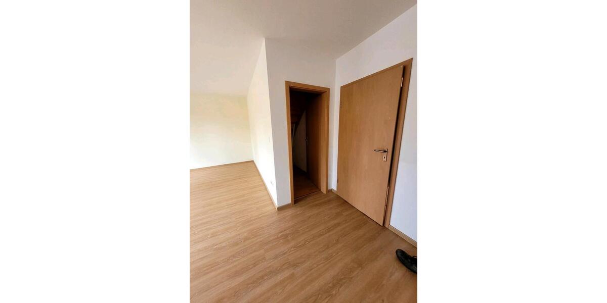 Maisonettenwohnung Ludwigsfelde - 3 Zimmer, 84 m&sup2;, 1.300&euro; | Angebot:25874077