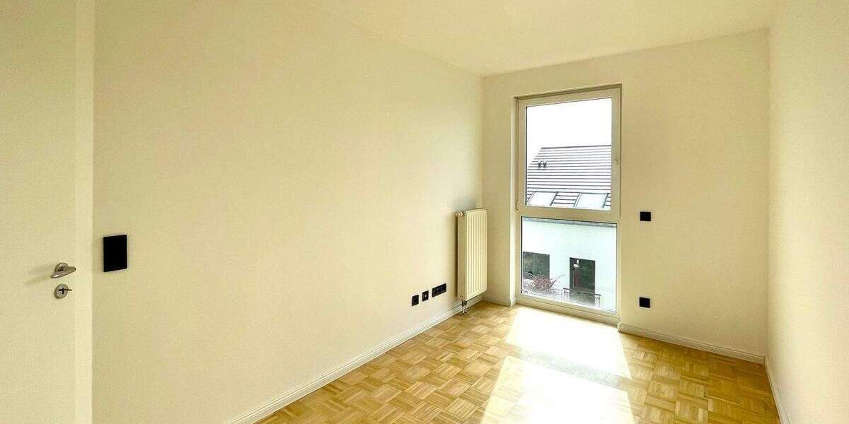 Reihenmittelhaus Berlin Kaulsdorf - 6 Zimmer, 150 m&sup2;, 498.000&euro; | Angebot:25770657