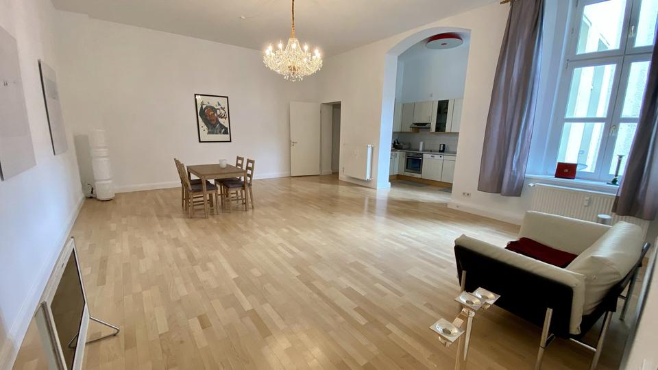 Etagenwohnung Berlin Mitte - 3 Zimmer, 116 m&sup2;, 2.186&euro; | Angebot:26006405