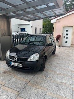 Renault Clio 214.000 km 1.550 &euro; Berlin 12099