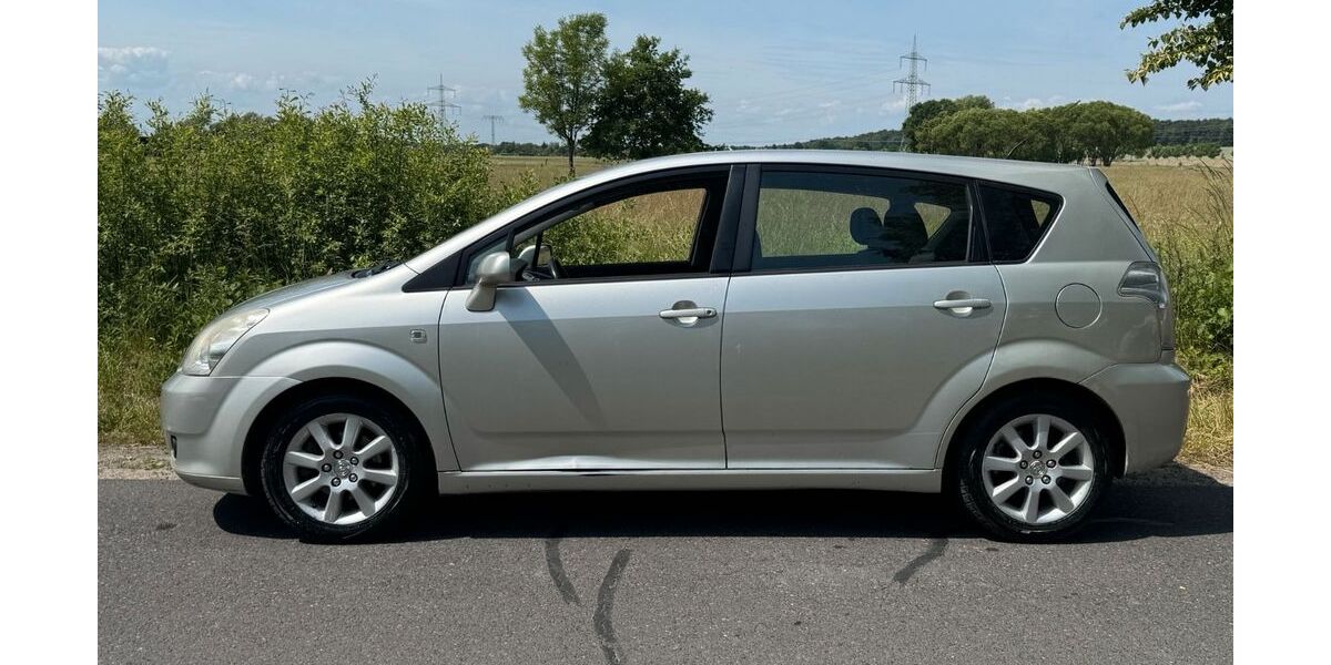 Toyota Corolla Verso 124.665 km 3.500 &euro; Berlin 13629