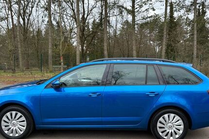 Skoda Octavia 177.000 km 12.990 € Berlin 13597