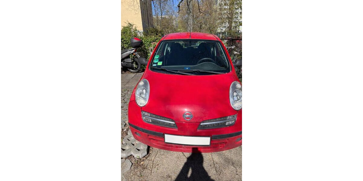 Nissan Micra 155.500 km 1.080 &euro; Berlin 10777