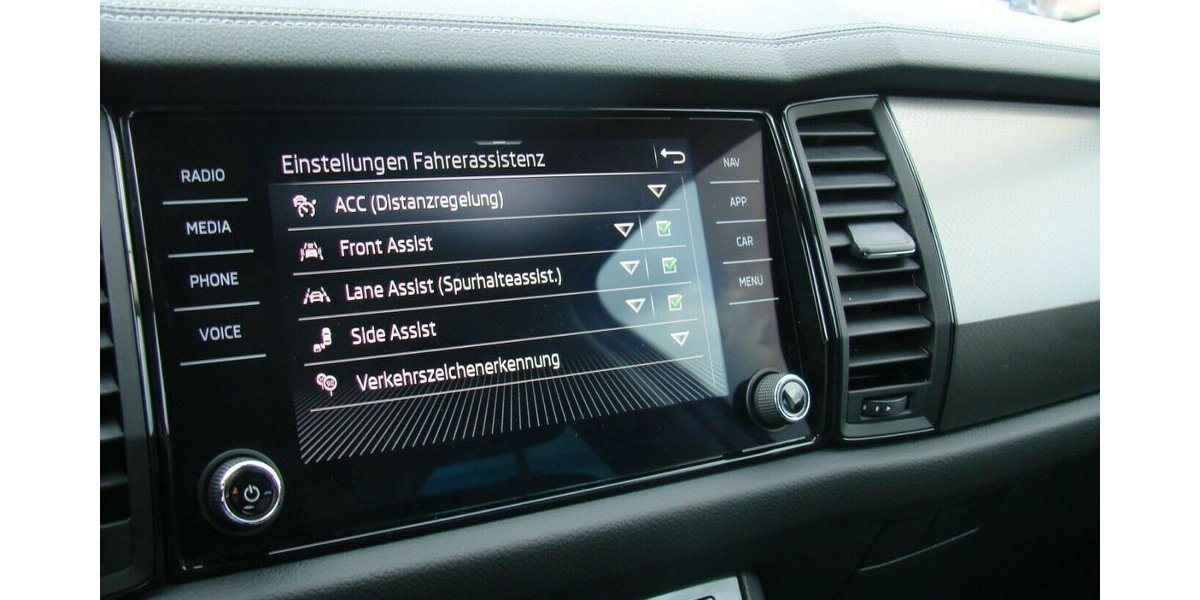 Skoda Kodiaq 1.5TSi Clever ACC MATIX AHK Kamera Navi 19.530 km 29.980 &euro; Falkensee 14612