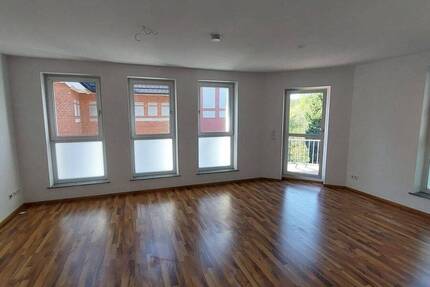 Wohnung Falkensee - 2 Zimmer, 70 m&sup2;, 1.150&euro; | Angebot:26657100