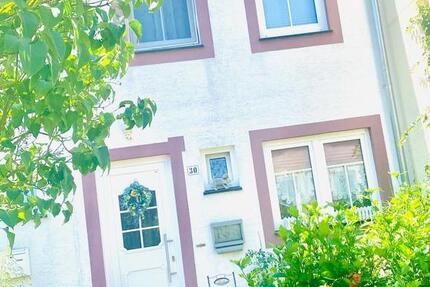 Sonniges Haus Reihenhaus mit Garten und Carport ( Wohnung )