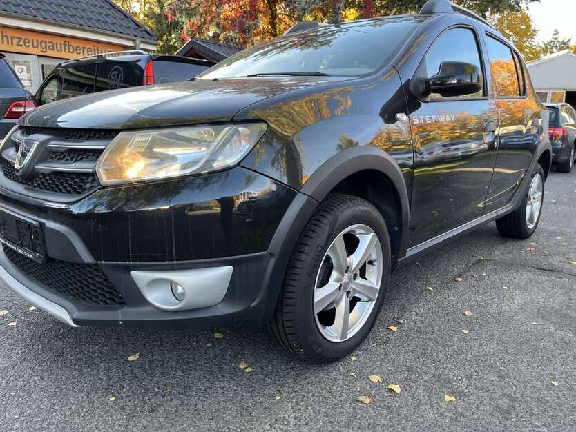 Dacia Sandero 39.931 km 7.495 € Potsdam 14480