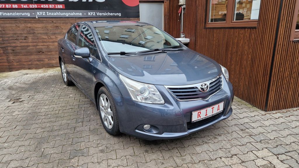 Toyota Avensis 51.369 km 9.980 &euro; Berlin 10627