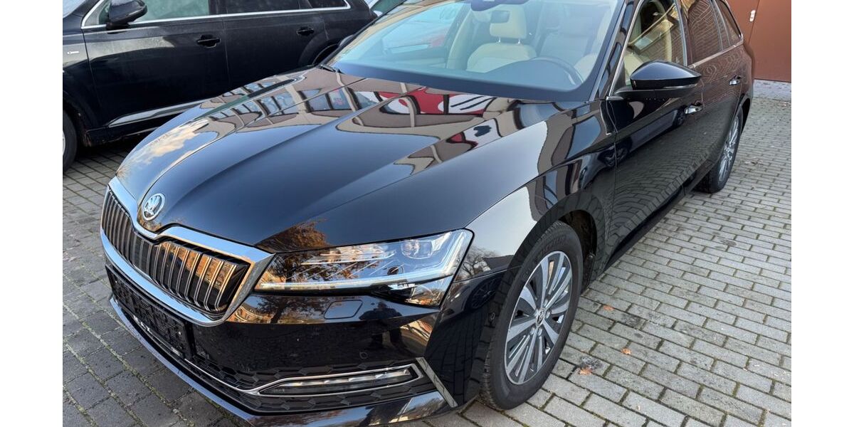 Skoda Superb 48.000 km 24.888 &euro; Berlin 13599