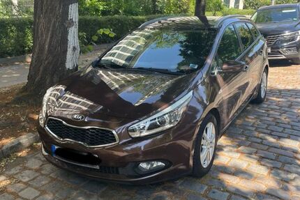 Kia ceed Sportswagon 93.250 km 7.499 € Berlin 13407