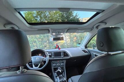 Seat Leon 52.000 km 14.300 &euro; Berlin 10315