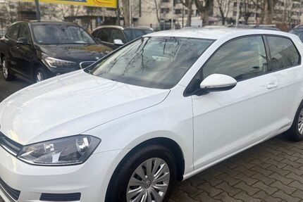 VW Golf 204.200 km 5.890 &euro; Berlin Wittenau -Reinickendorf 13407