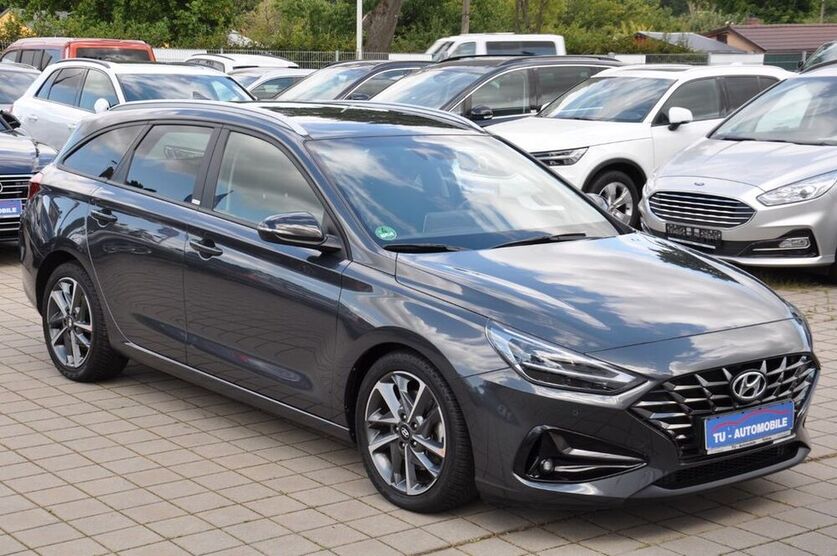 i30