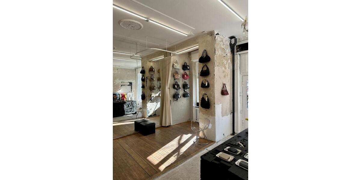 Gewerbefläche in der Urbanstraße – fertiger Laden + Büro zimmer