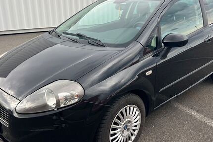 Fiat Punto 215.000 km 1.299 &euro; Berlin 12057