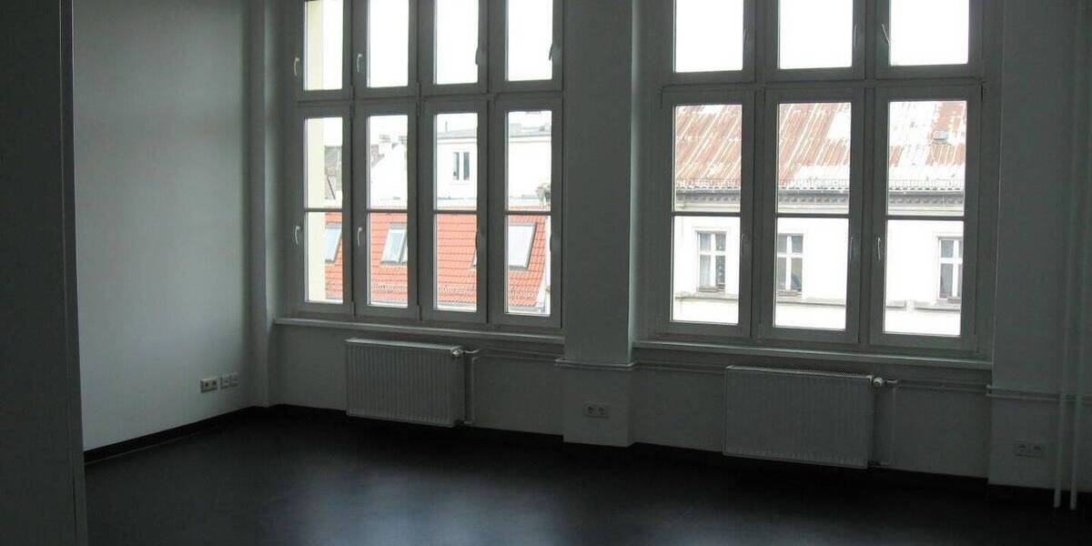 Gewerbeobjekt Berlin Prenzlauer Berg - 4 Zimmer, 120 m&sup2;, 2.400&euro; | Angebot:26568763