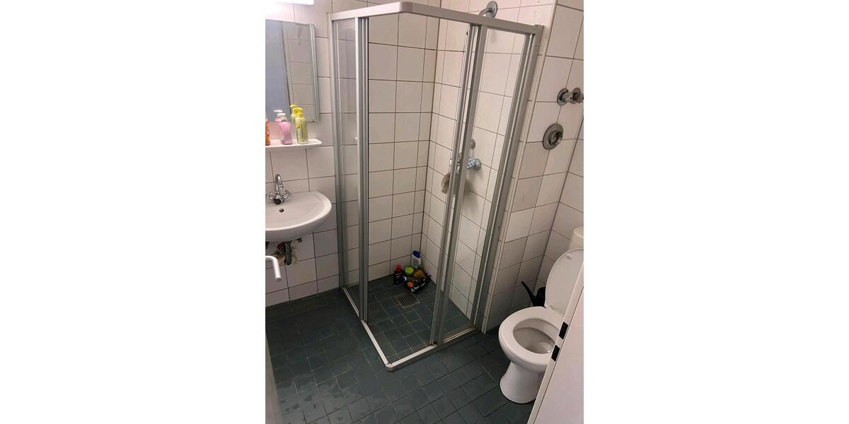 Etagenwohnung Berlin Marzahn-Hellersdorf - 2 Zimmer, 20 m&sup2;, 300&euro; | Angebot:26556600